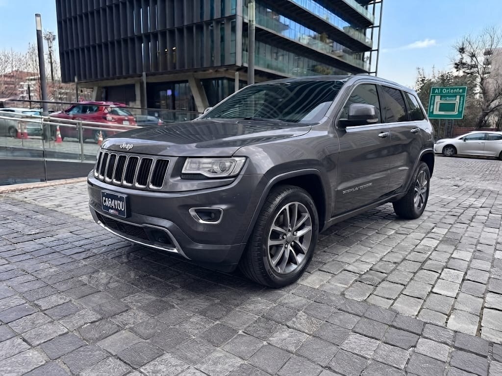 JEEP COMPASS SPORT  2024 solo 46.000 KM - FULL MOTOR