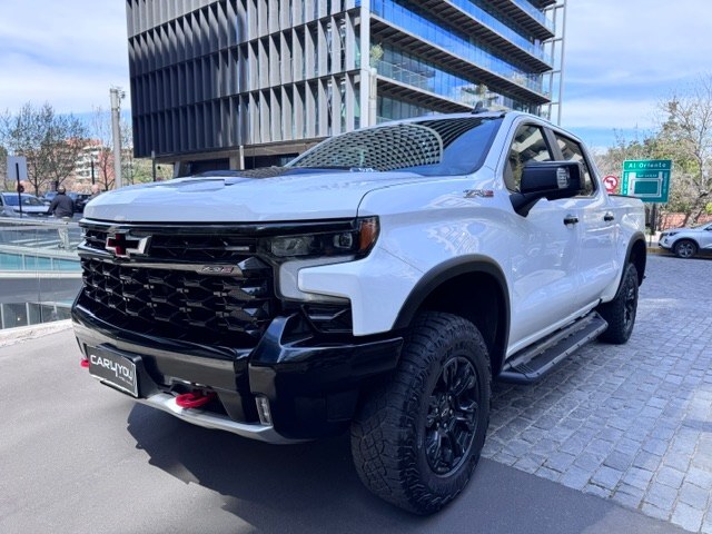 CHEVROLET SILVERADO ZR2 2023 FACTURABLE. TODAS SUS MANTENCIONES EN LA MARCA - FULL MOTOR