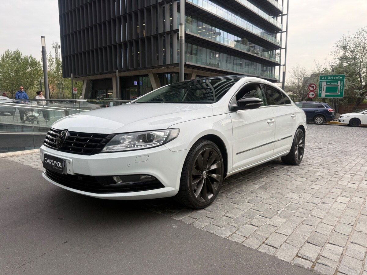 VOLKSWAGEN PASSAT CC 2018 2 DUEÑOS - MANTENCIONES AL DIA - FULL MOTOR