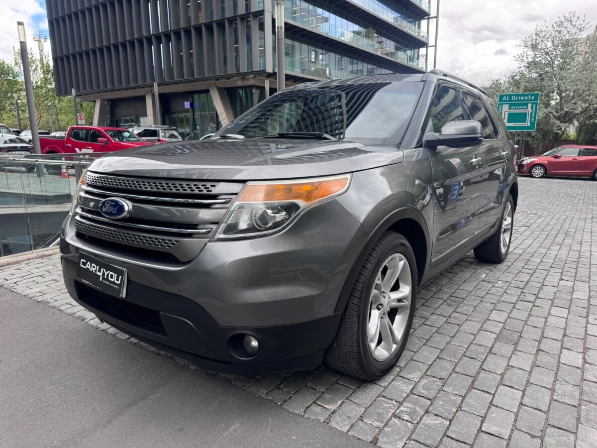FORD EXPLORER LIMITED 3.5 2013 CARPLAY - DvVD - NEUMATICOS SEMINUEVOS - FULL MOTOR