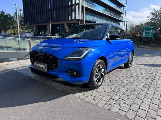SUZUKI SWIFT HIBRIDO 2025 1 DUEÑO. IMPECABLE. - FULL MOTOR