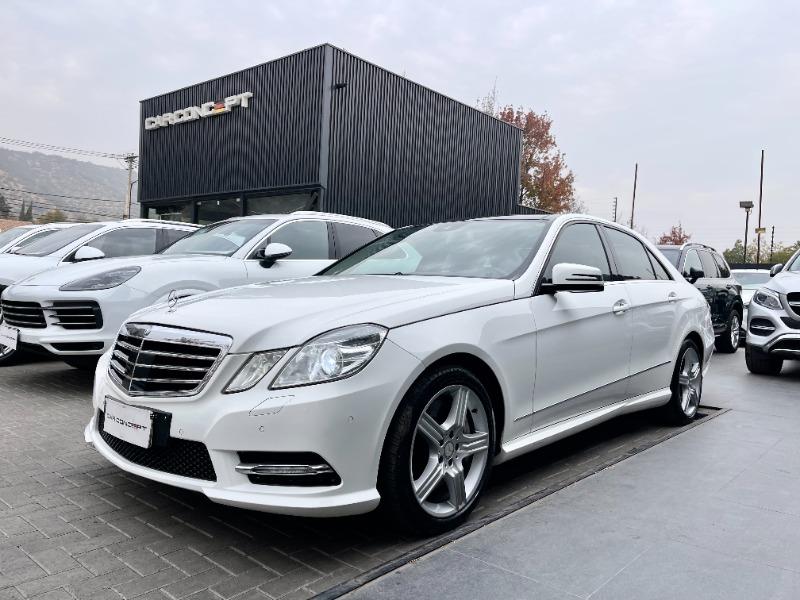 MERCEDES-BENZ E500 ELEGANCE 4.7 2013 Versión Elegance - 