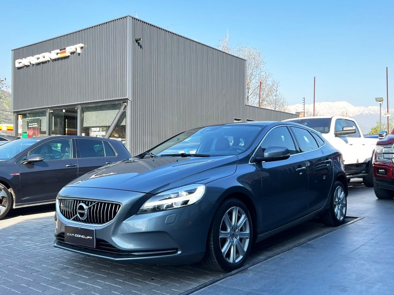 VOLVO V40  2019 T4 INSCRIPTION - 