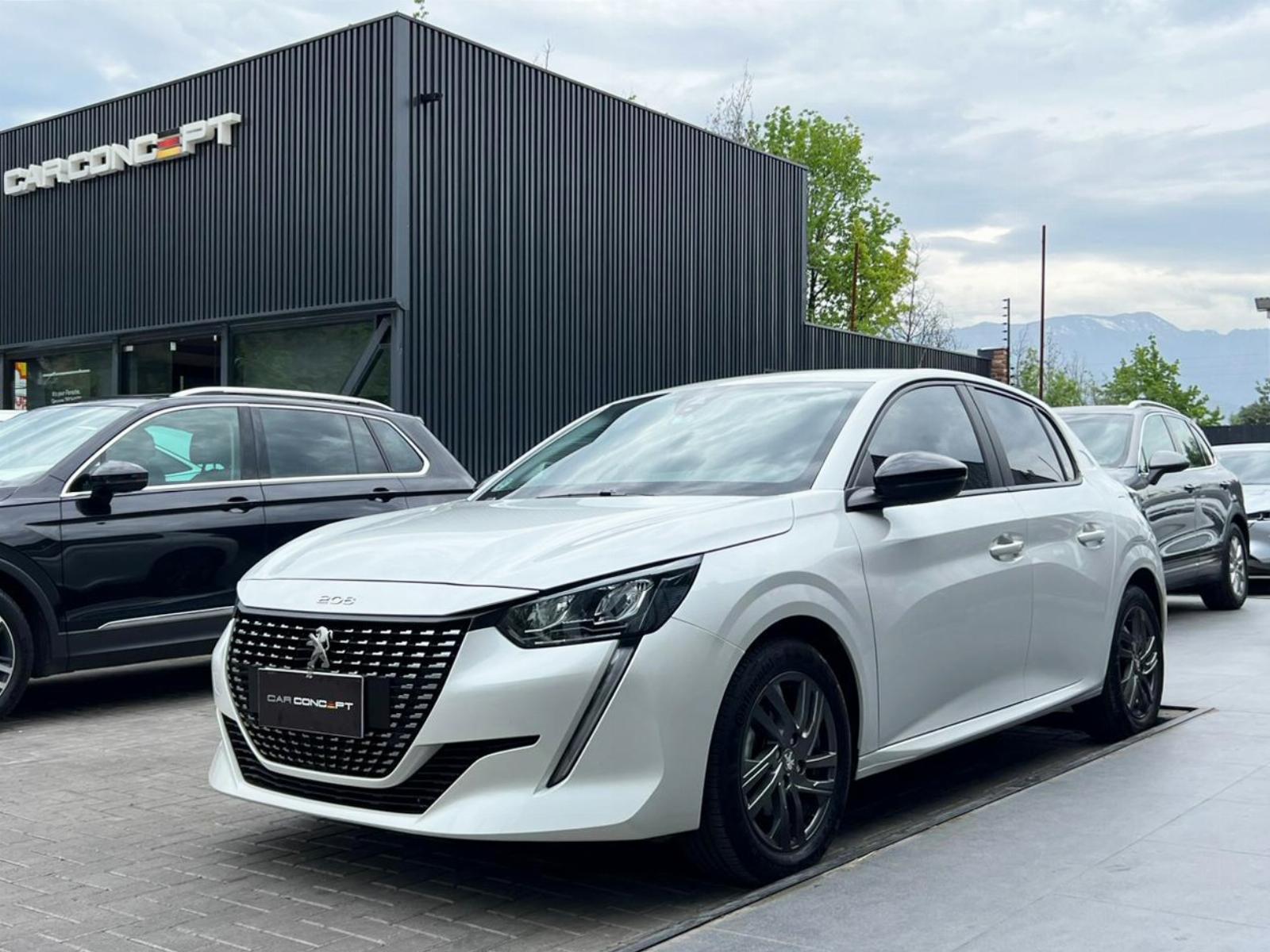 PEUGEOT 208 UN DUEÑO 2023 DIÉSEL 1.5 BLUE HDI - 