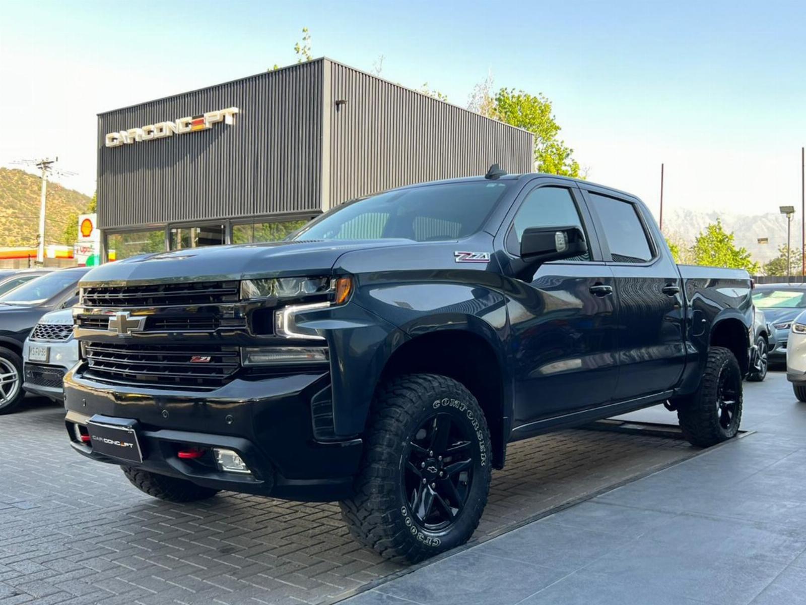 CHEVROLET SILVERADO TRAIL BOSS 2021 MANTENIMIENTO EN LA MARCA - 
