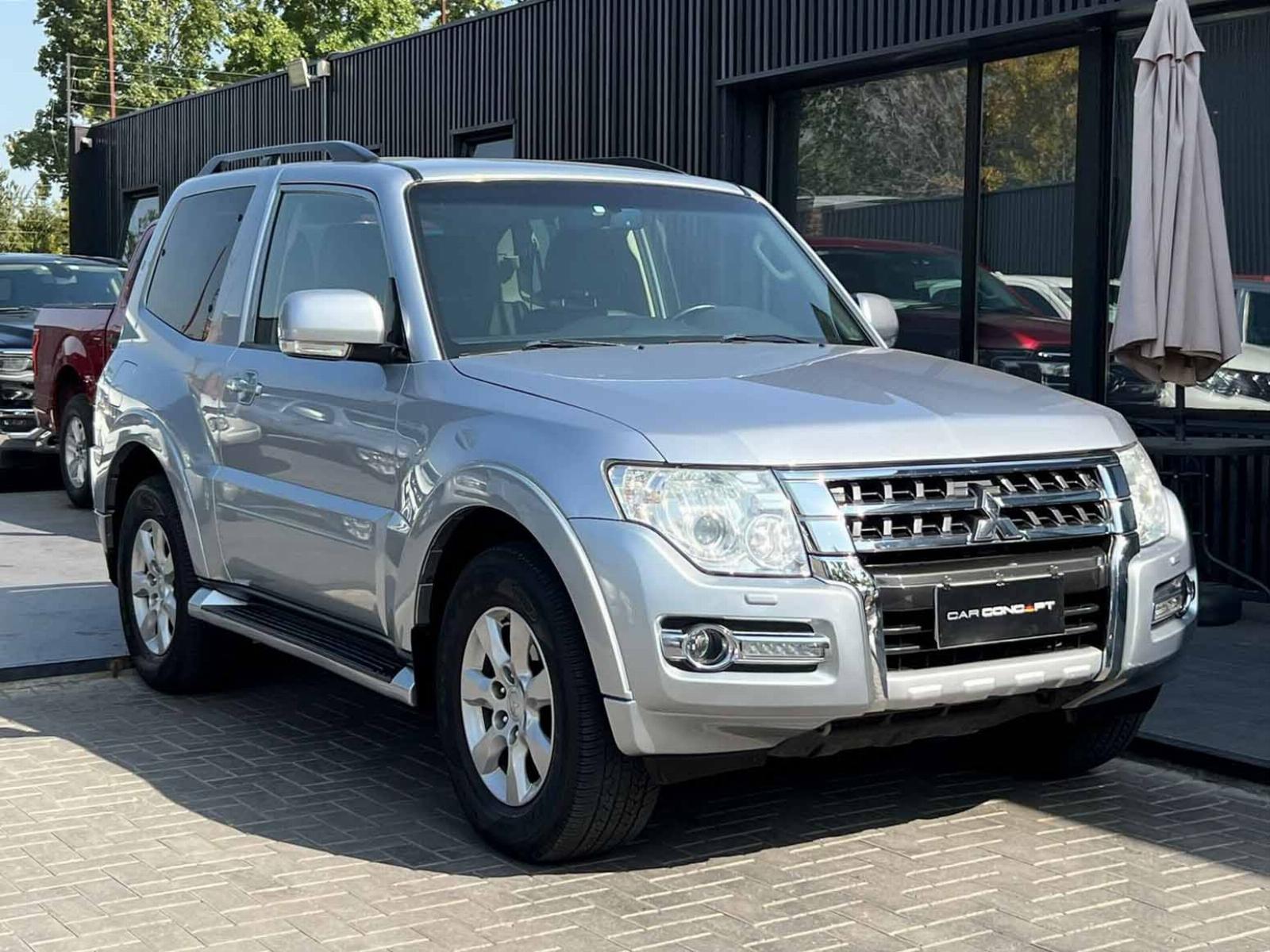 MITSUBISHI MONTERO 3.2 2017 DIESEL 4x4 (227137) - Car Concept