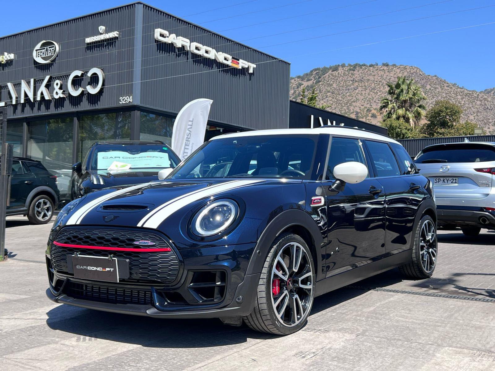 MINI CLUBMAN JCW BLACK EDITION  2024 MANTENIMIENTO EN LA MARCA - Car Concept