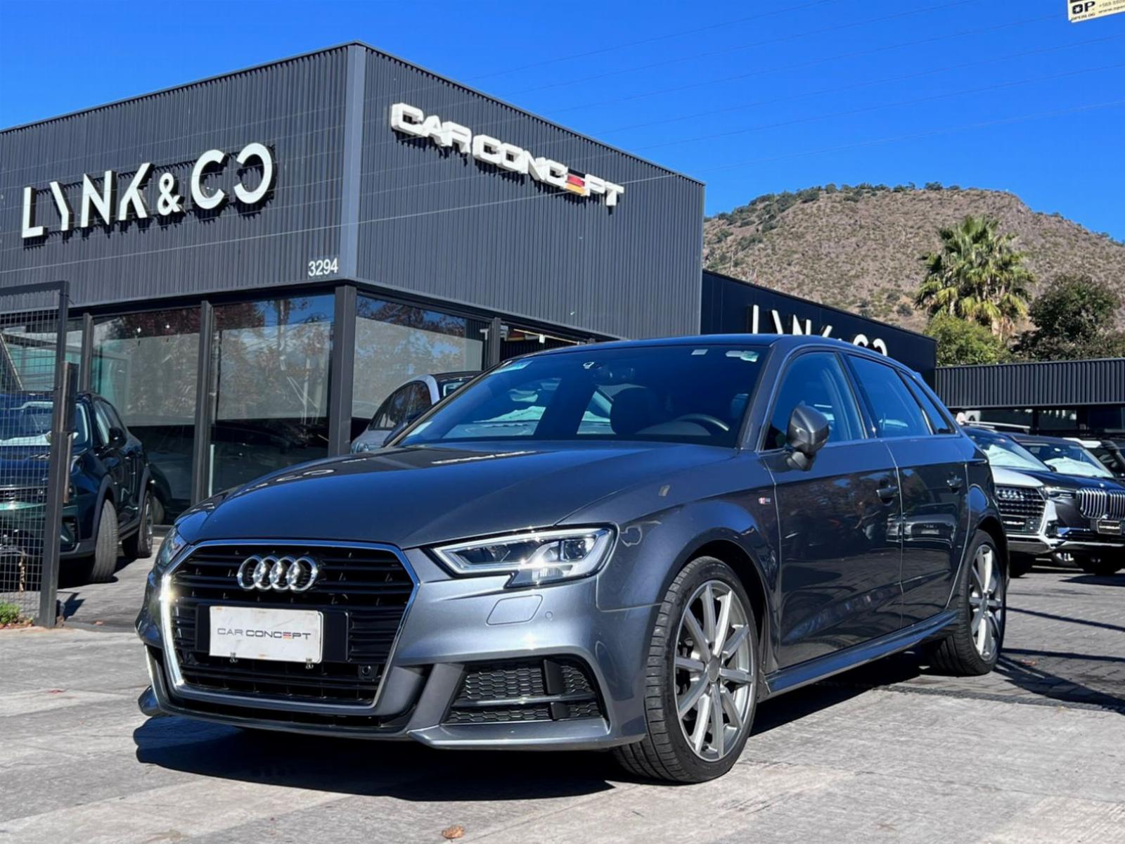 AUDI A3 SPORTBACK 35 TFSI S LINE 2020 MANTENIMIENTO EN LA MARCA  - Car Concept
