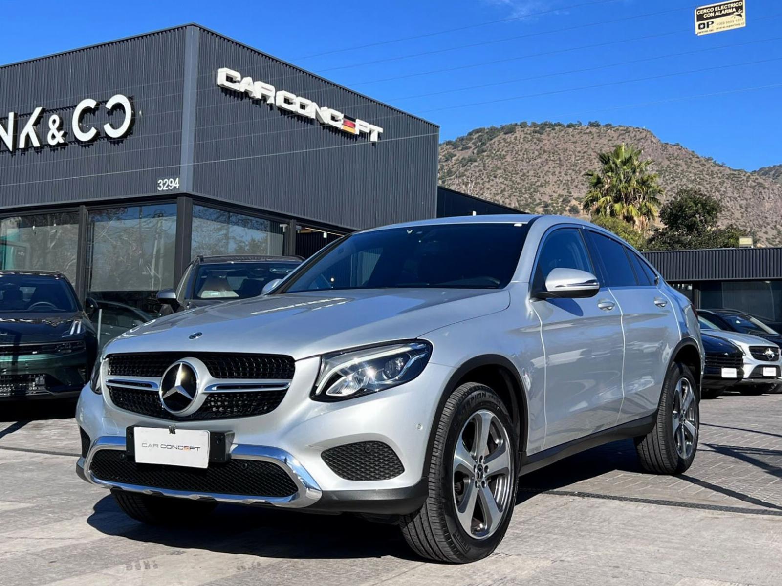 MERCEDES-BENZ GLC 220 d COUPE 2.1 2019 MANTENIMIENTO EN LA MARCA UN DUEÑO  - 