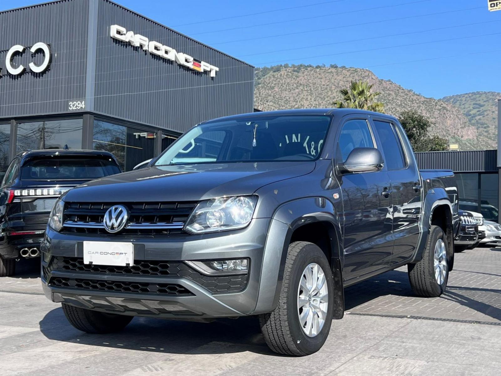 VOLKSWAGEN AMAROK COMFORTLINE 4MOTION 2021 MANTENIMIENTO EN LA MARCA  - Car Concept