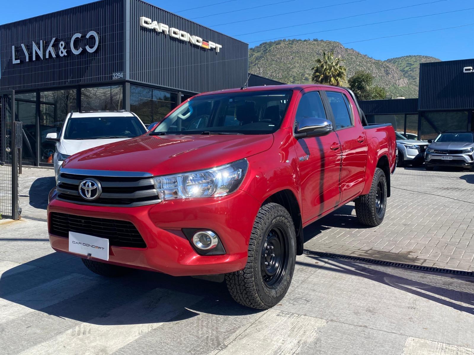 TOYOTA HILUX 2.8D SR 4WD 2020 IMPECABLE - 