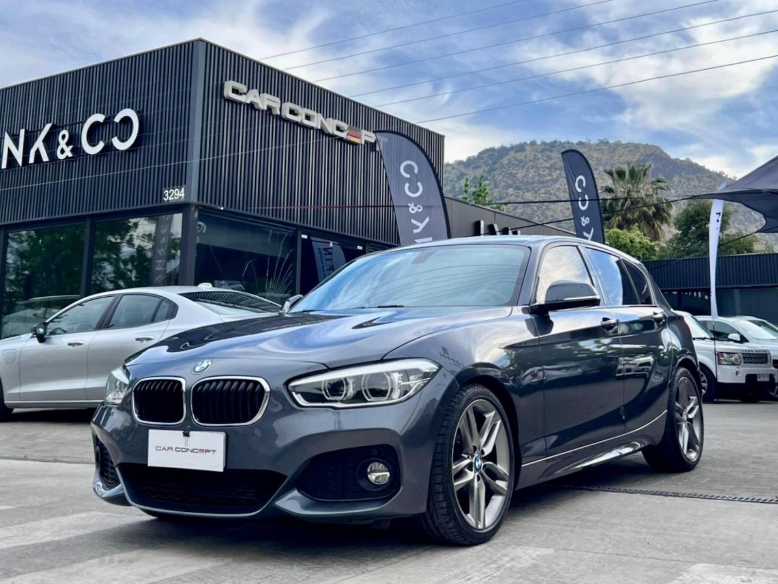BMW 118D LOOK M 2019 UN DUEÑO MANTENIMIENTO AL DÍA - FULL MOTOR