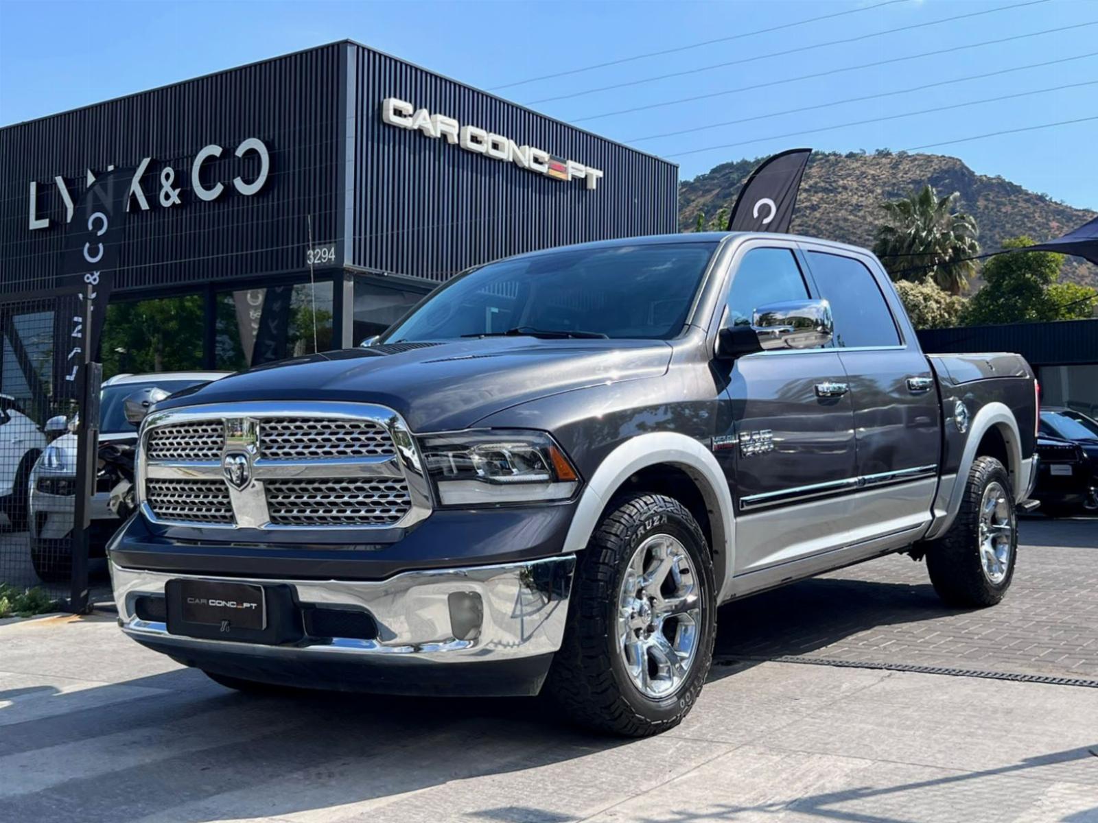 DODGE RAM 1500 LARAMIE 5.7 2014 MANTENIMIENTO AL DÍA - FULL MOTOR