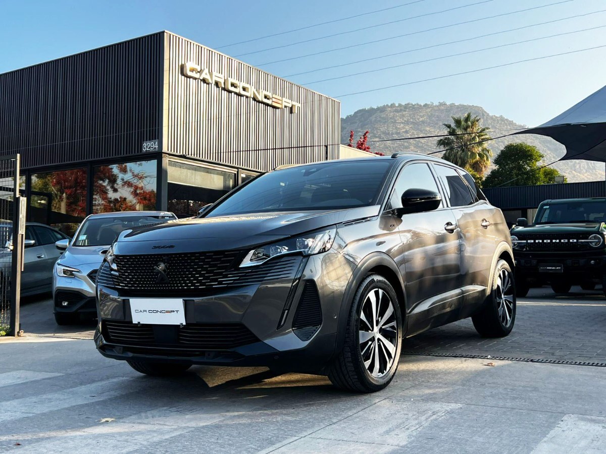 PEUGEOT 3008 GT HDI 1.5 2024 MANTENIMIENTO EN LA MARCA UN DUEÑO - FULL MOTOR