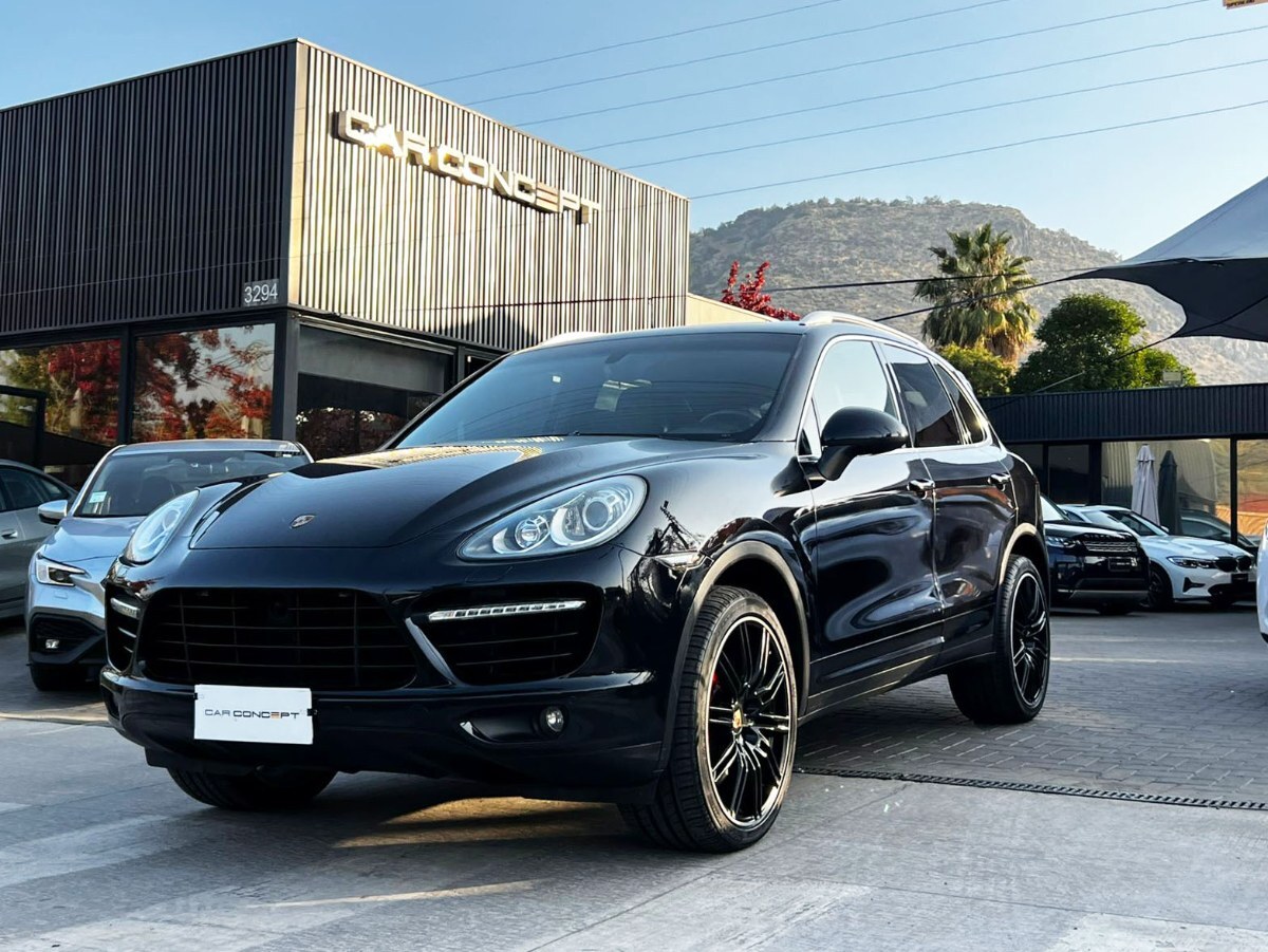 PORSCHE CAYENNE TURBO 4.8 2013 MANTENIMIENTO AL DIA - FULL MOTOR