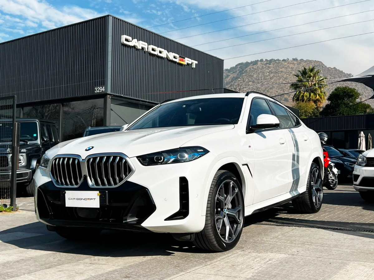 BMW X6 40i M SPORT 2025 MANTENIMIENTO EN LA MARCA UN DUEÑO - FULL MOTOR