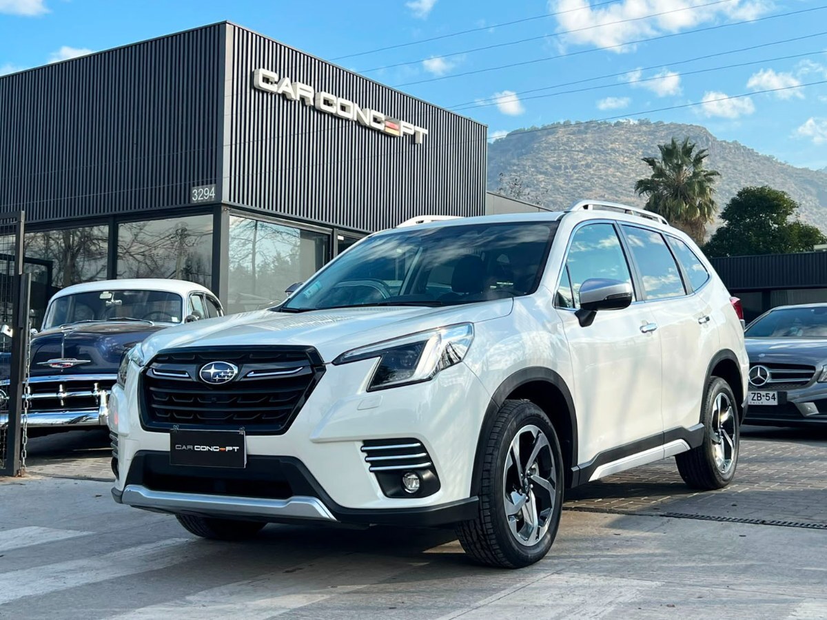 SUBARU FORESTER  LIMITED 2.5 AWD CVT 2024 MANTENIMIENTO EN LA MARCA UN DUEÑO - FULL MOTOR