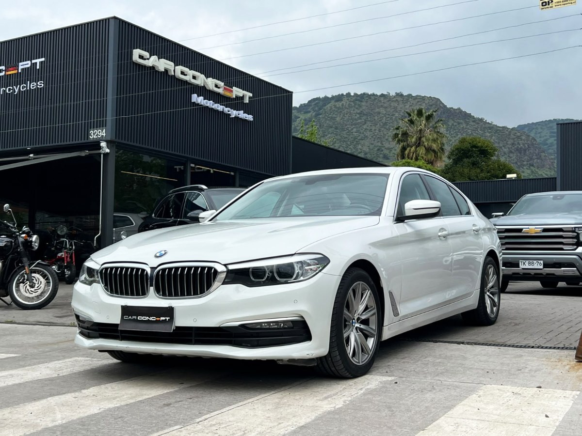 BMW 520I 2.0 TURBO 2019 MANTENIMIENTO AL DÍA - FULL MOTOR