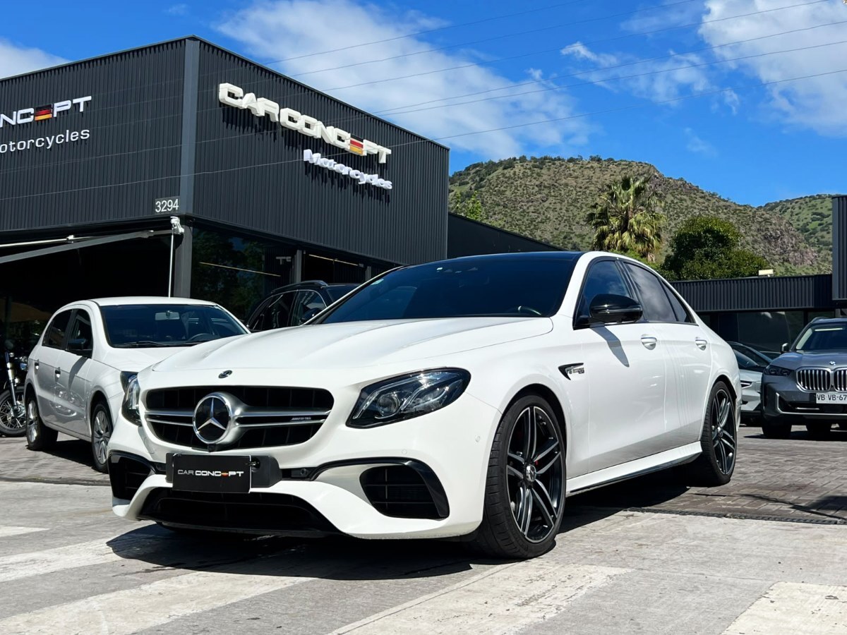 MERCEDES-BENZ E63 AMG S 4MATIC+ 2018 MANTENIMIENTO EN LA MARCA - FULL MOTOR