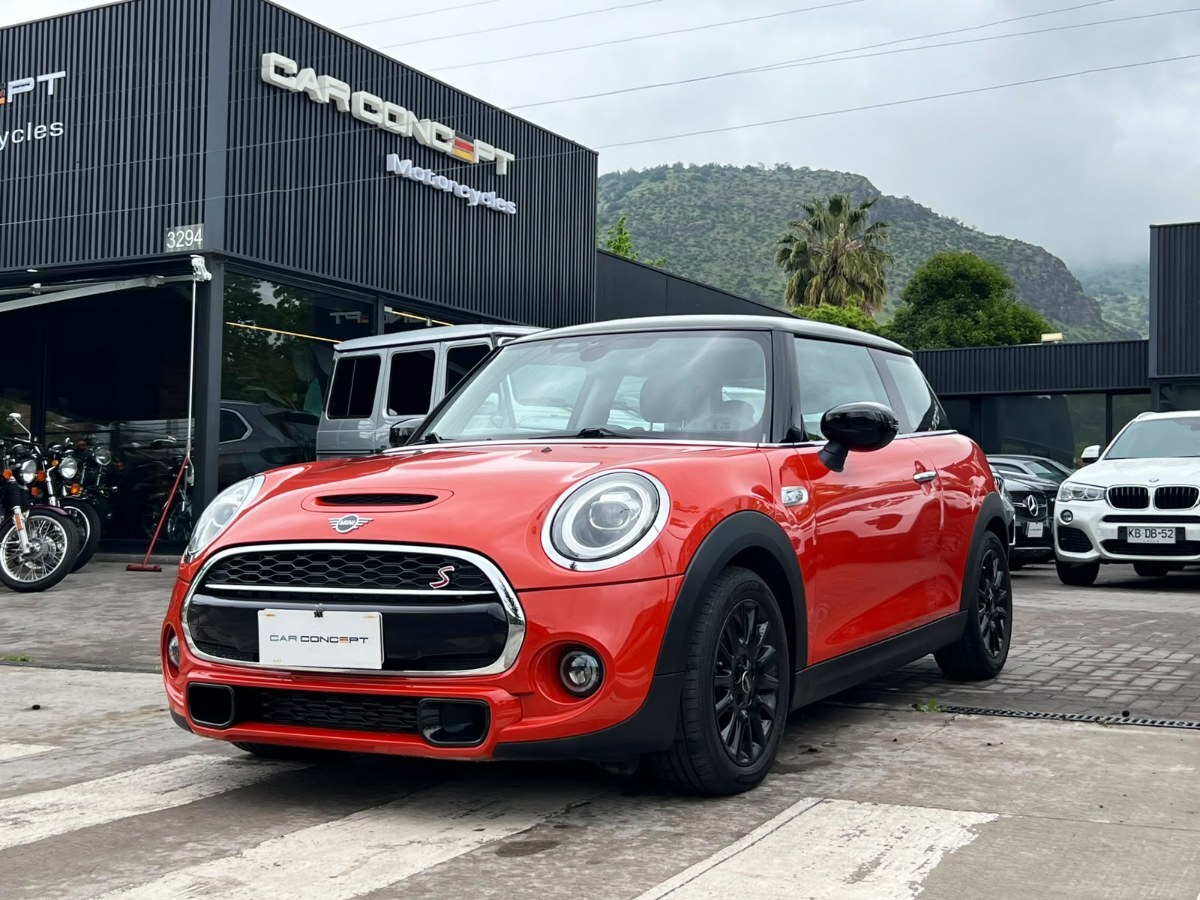 MINI COOPER S 2.0 AT 2021 UN DUEÑO MANTENIMIENTO EN LA MARCA - FULL MOTOR