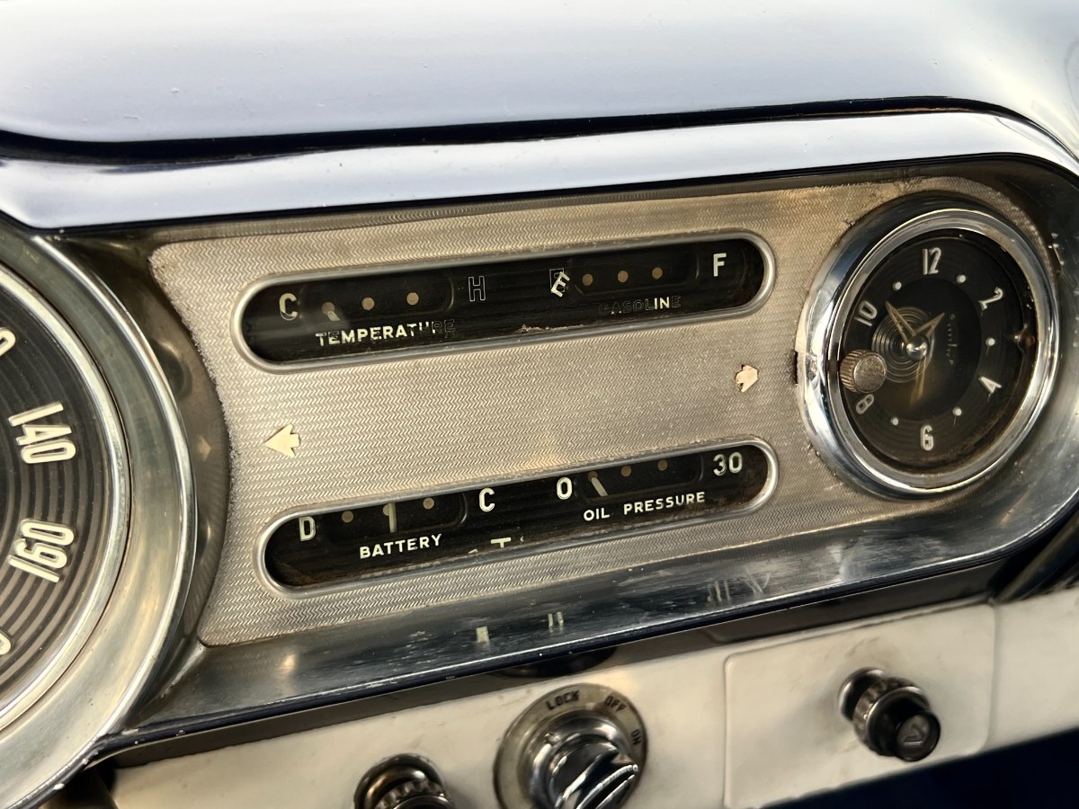 Chevrolet Bel Air — foto 16 de 28