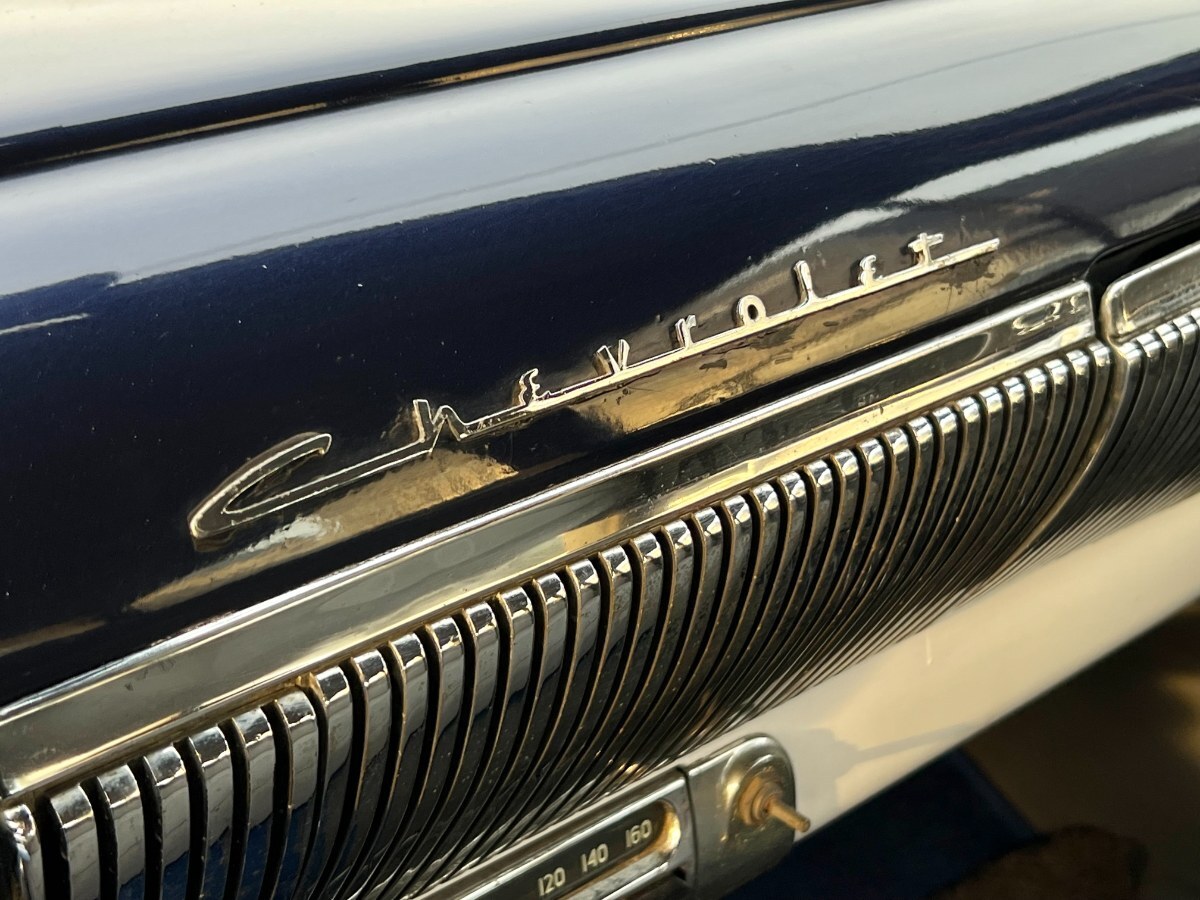 Chevrolet Bel Air — foto 17 de 28