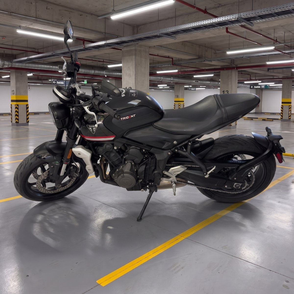 TRIUMPH TRIDENT 660 2023 MANTENCIONES EN LA MARCA - FULL MOTOR