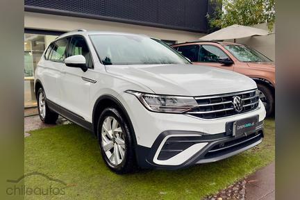 VOLKSWAGEN TIGUAN 1.4 TSI COMFORTLINE 4X2 AT 5P 2024  - Compra Justa Seminuevos