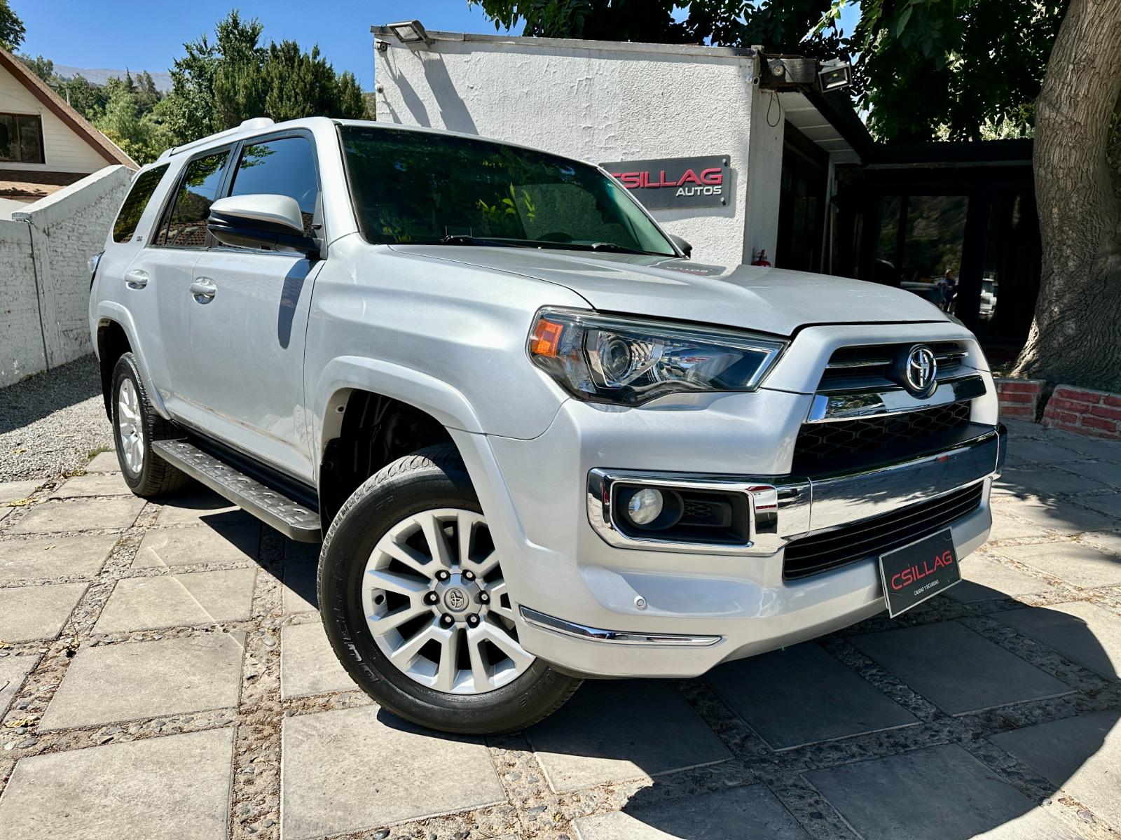 TOYOTA 4 RUNNER SR5 3 FILAS DE ASIENTOS  2015 Flamantísmo y a toda prueba  - CSILLAG