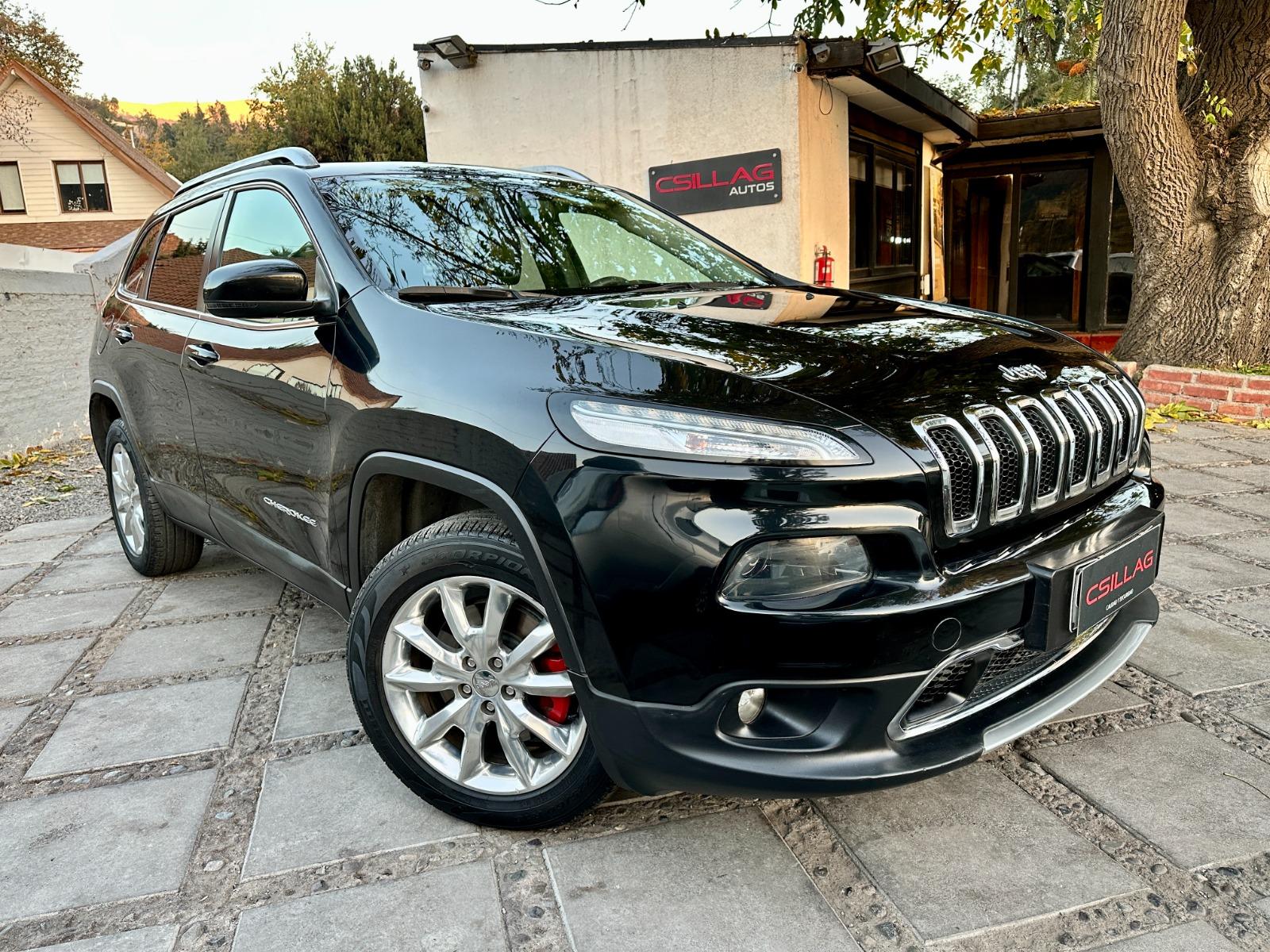 JEEP CHEROKEE LIMITED AWD 3.2 2015 Flamantísmo y a toda prueba - FULL MOTOR