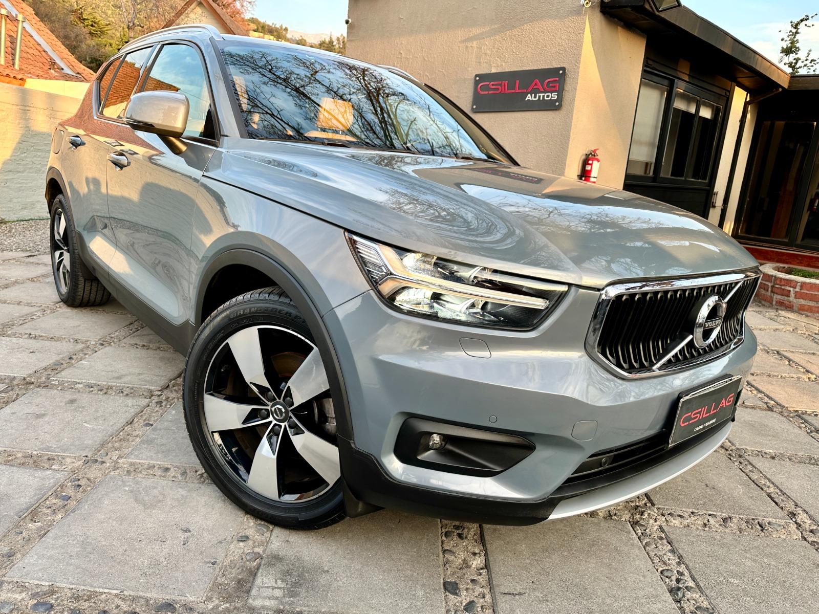 VOLVO XC40 D4 AWD MOMENTUM DIESEL 2020 Unico Dueño - FULL MOTOR