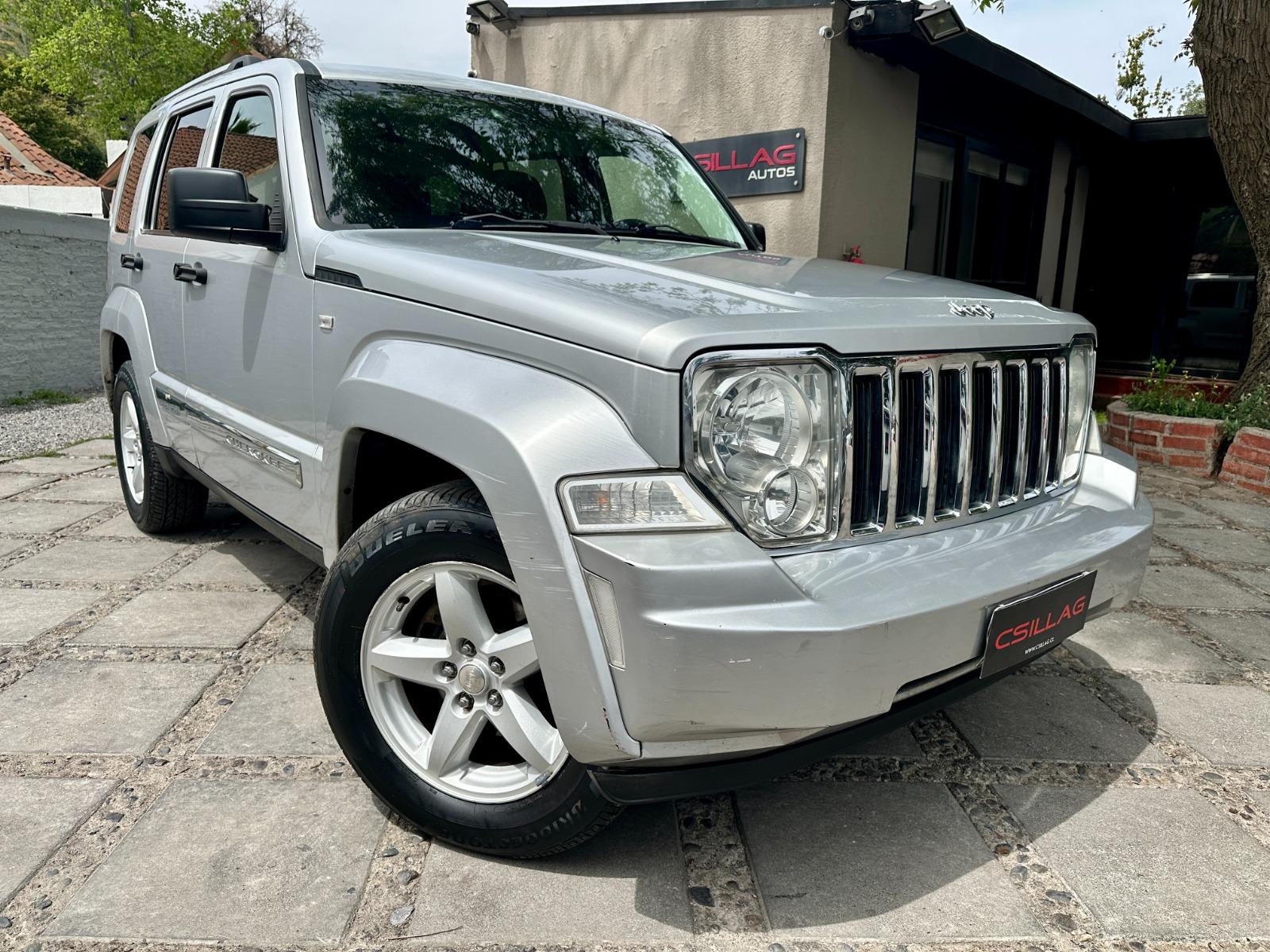 JEEP CHEROKEE Liberty Limited 3.7 4WD 2013 A toda prueba - FULL MOTOR