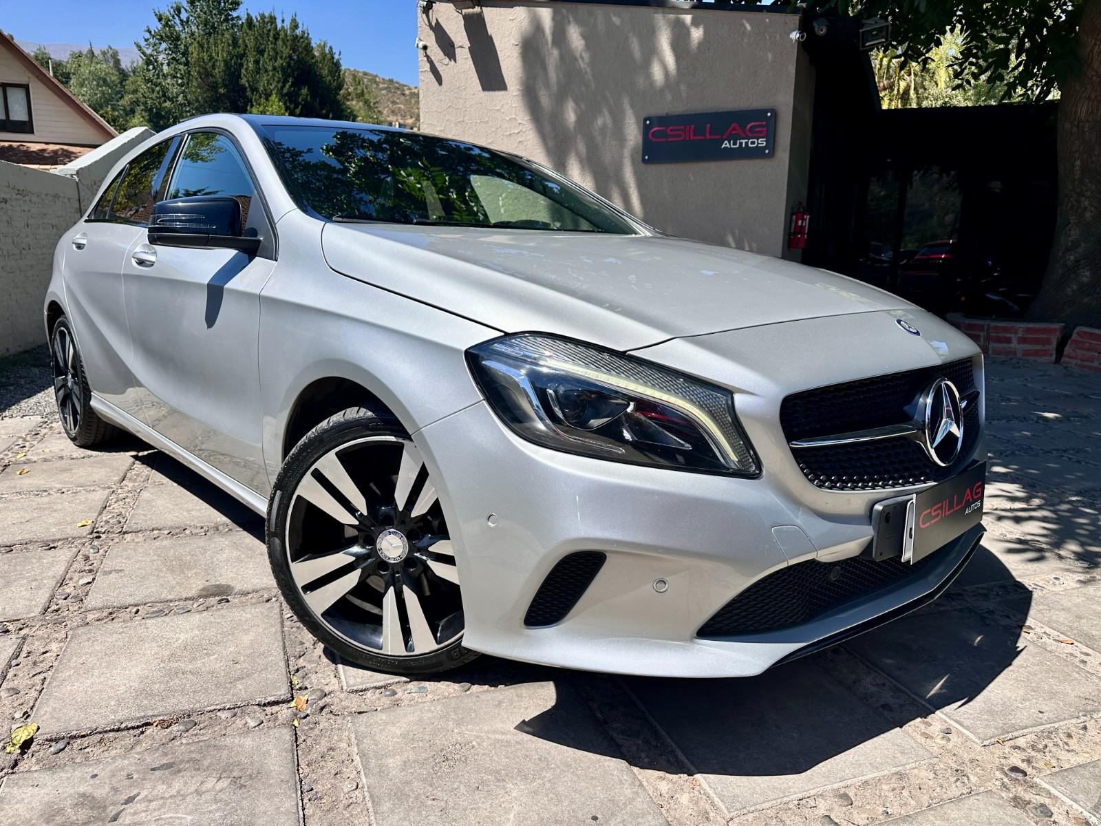 MERCEDES-BENZ A200 D Automático Diesel 2017 Realmente hermoso y a toda prueba - FULL MOTOR