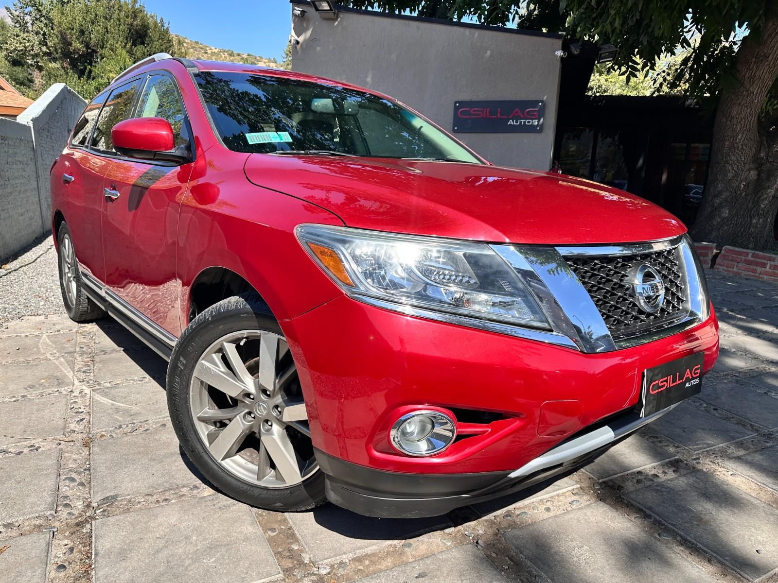NISSAN PATHFINDER Exclusive 3.5 4WD 2015 Máximo equipo - Flamantísima - FULL MOTOR