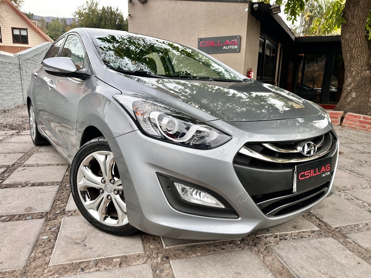 HYUNDAI I30 GLS 1.8 FULL AUTOMATICO 2014 Superior a toda prueba - FULL MOTOR