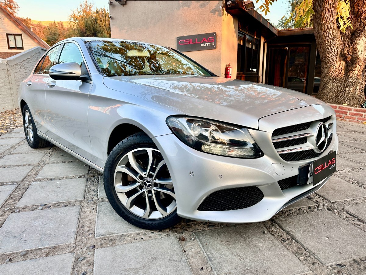 MERCEDES-BENZ C180 SEDAN 2017 Realmente superior - FULL MOTOR