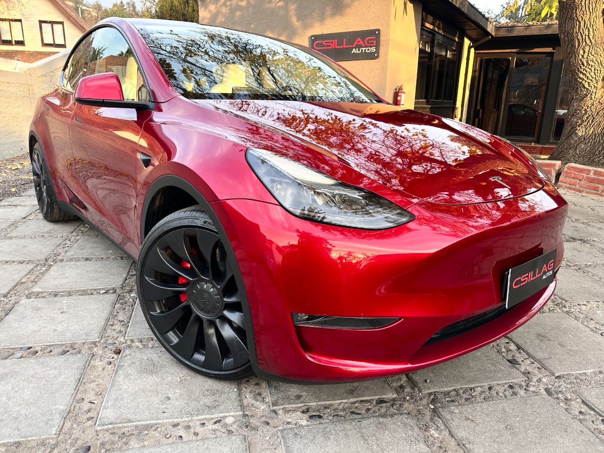 TESLA MODEL Y PERFORMANCE 4X4 2025 Unico dueño - FULL MOTOR