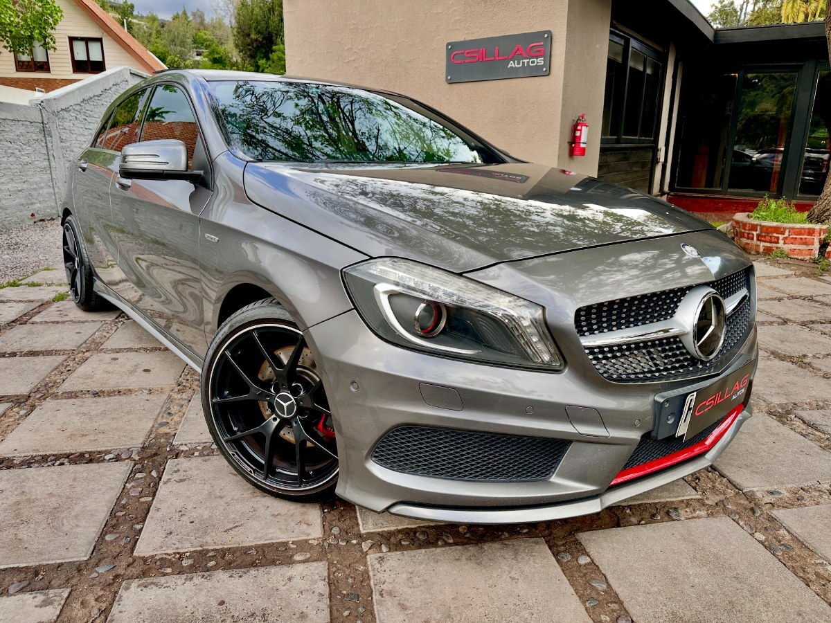 MERCEDES-BENZ A250 SPORT LOOK AMG 2015 Realmente maravilloso - FULL MOTOR
