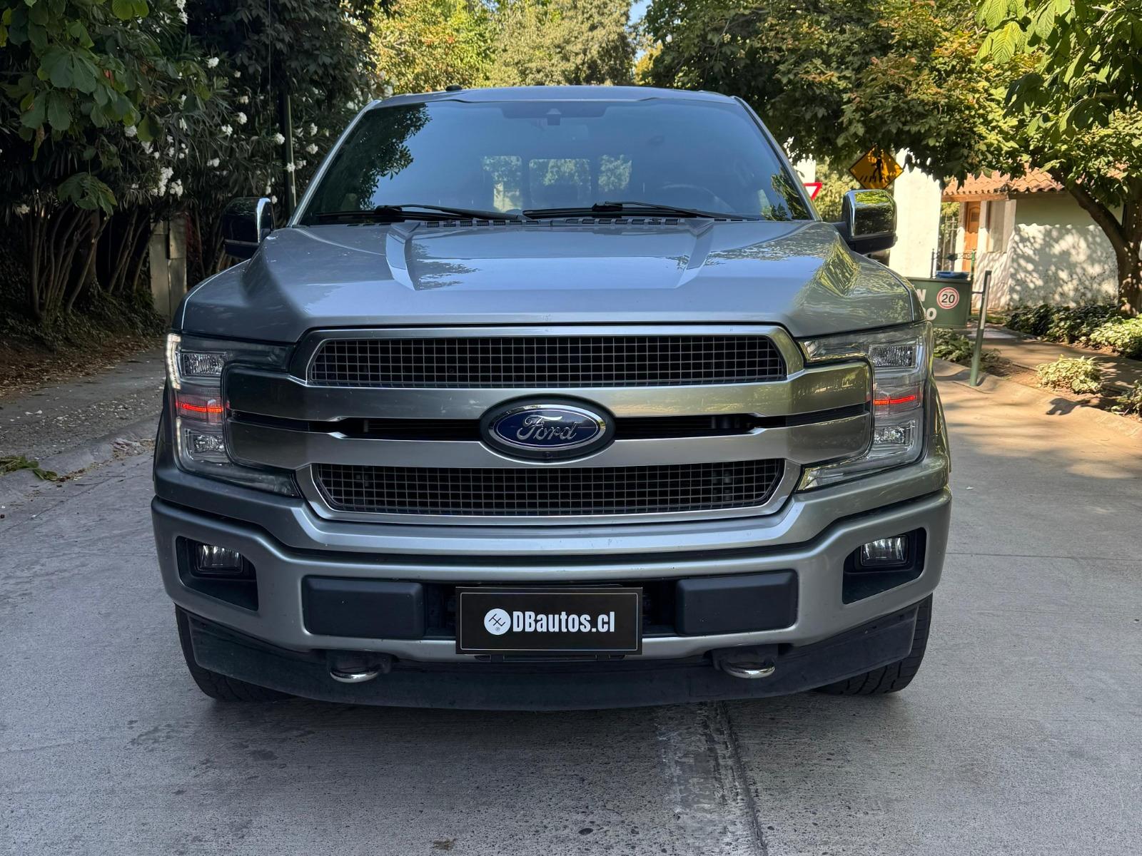 FORD F-150 PLATINUM 2021 POCOS KILOMETROS - DB Autos