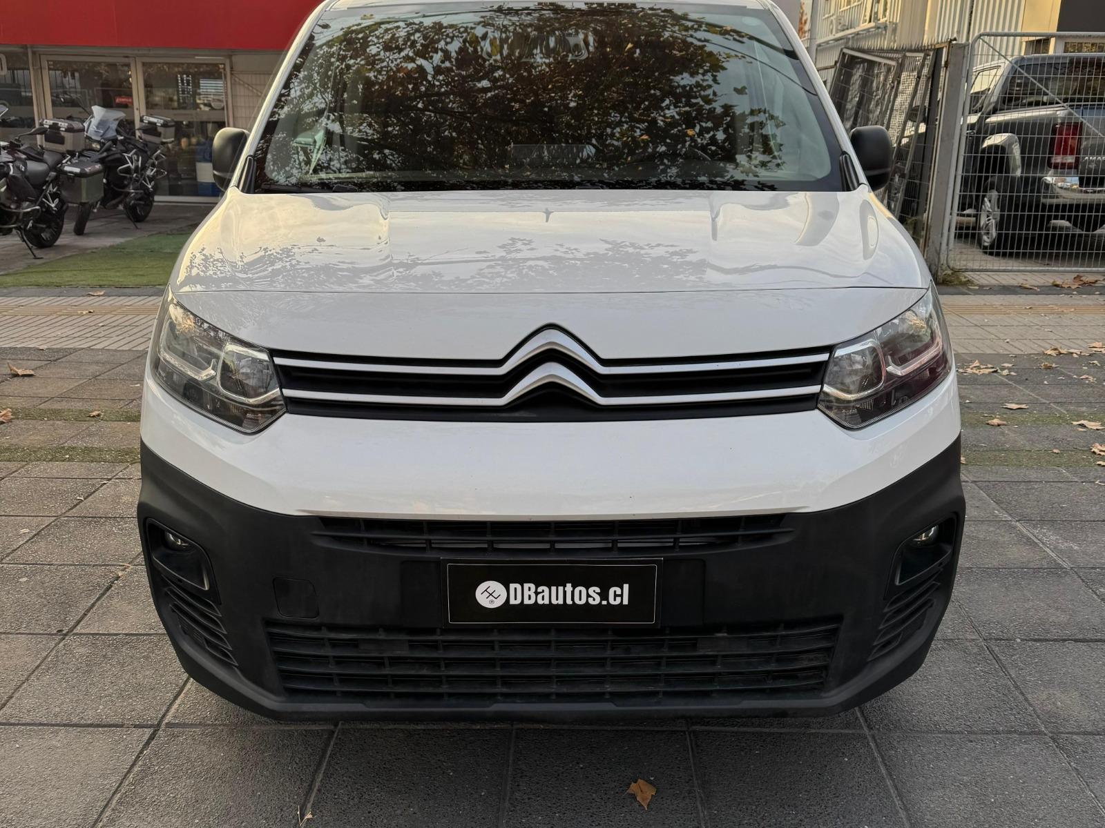 CITROËN BERLINGO K9 LARGO 2022 UNICO DUEÑO - FULL MOTOR