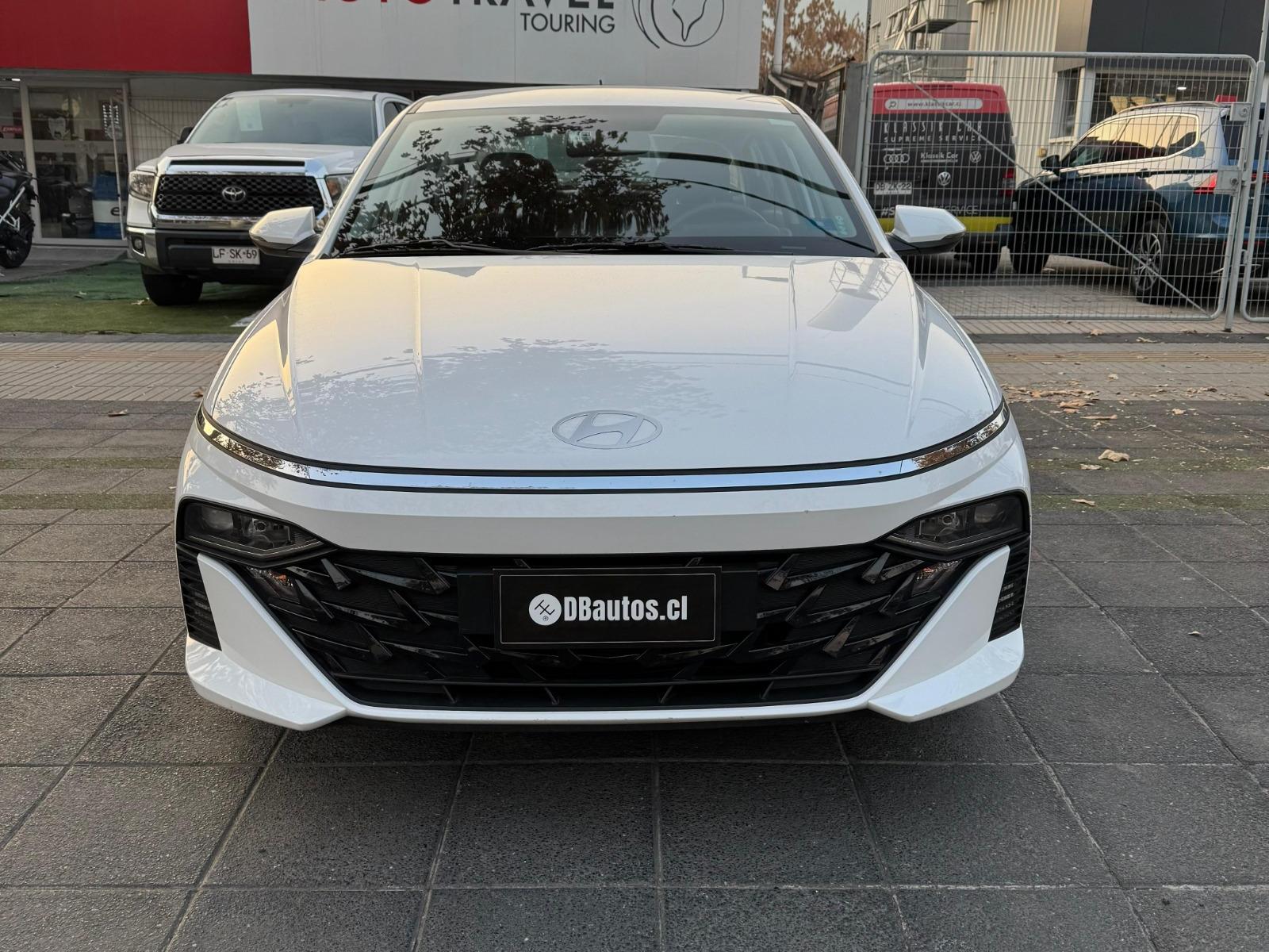 HYUNDAI ACCENT 2024 UNICO DUEÑO (PERMISO AÑO COMPLETO) - FULL MOTOR