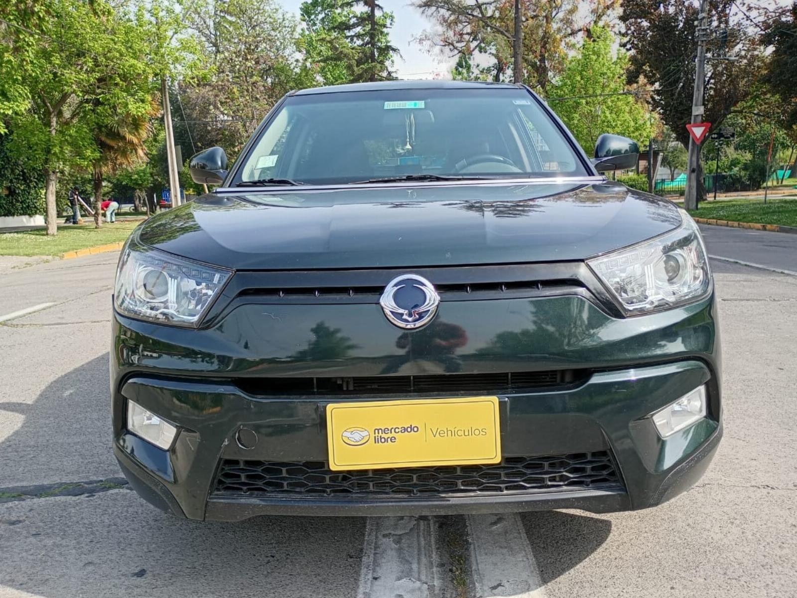 SSANGYONG TIVOLI 1.6 4X2 STD 2017 IMPECABLE STATION WAGON  FULL EQUIPO UNICA DUEÑA - 