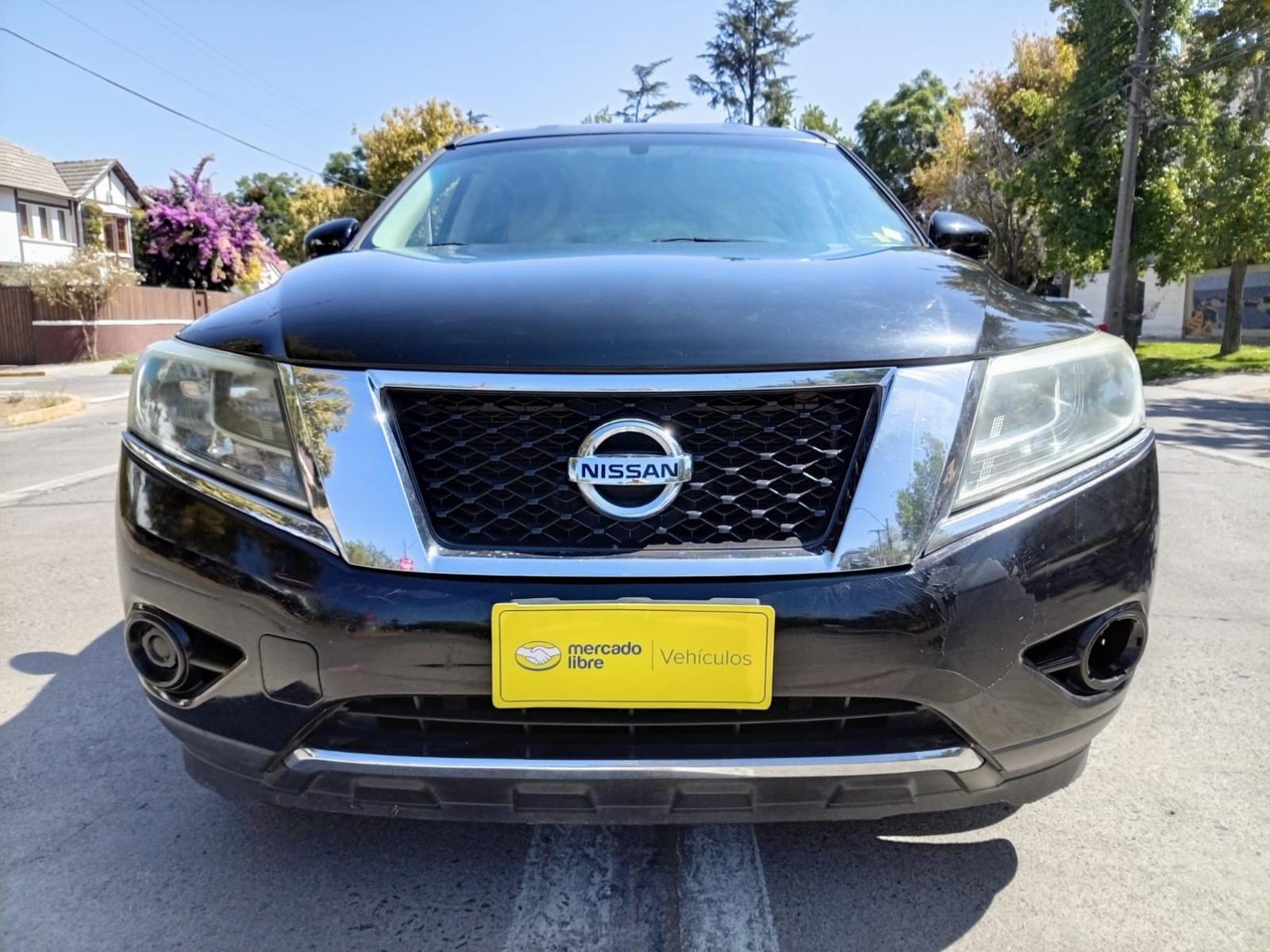 NISSAN PATHFINDER SENSE 3.5 AT 2015 OPORTUNIDAD SUV 3CORRIDAS ASIENTOS - FULL MOTOR