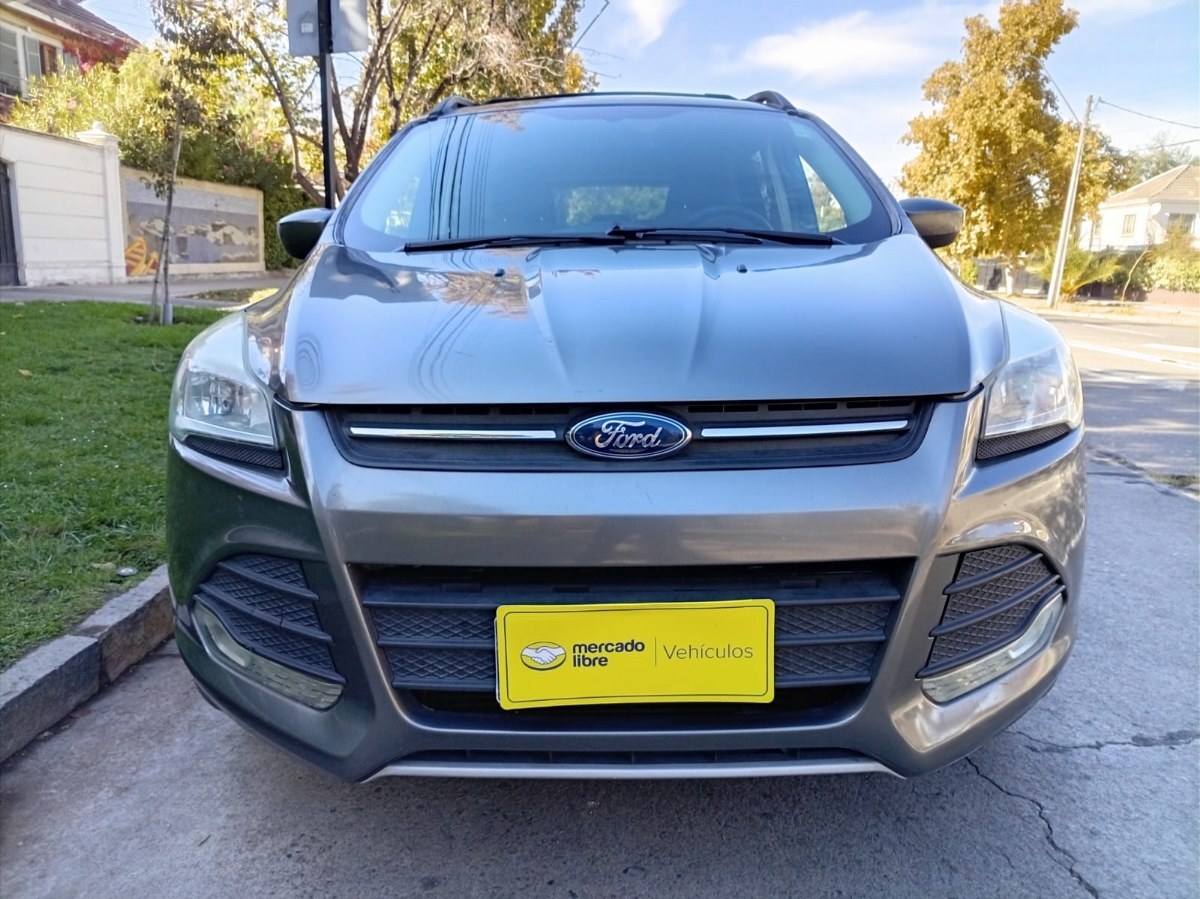 FORD ESCAPE 2.0 SE AUT 2013 IMPECABLE STATION WAGON FULL EQUIPO - FULL MOTOR