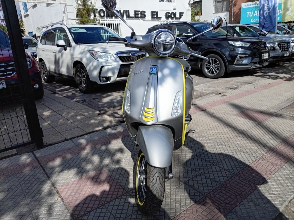 VESPA PRIMAVERA ELÉCTRICA 2020 4 TIEMPOS 3 VÁLVULAS 35-40 KMS POR LITRO - FULL MOTOR