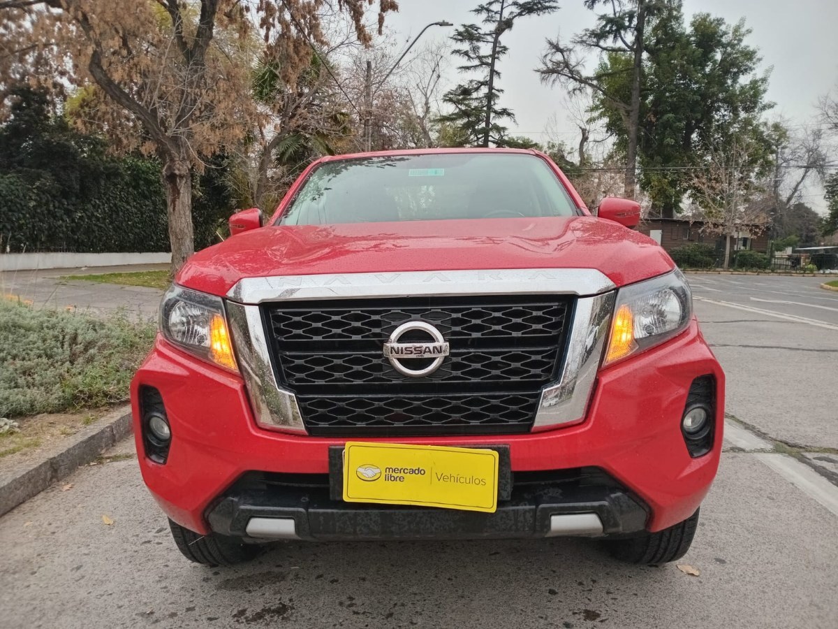 NISSAN NAVARA 2.3D XE DIESEL 4X4 DOB.CAB. AT 4P. 2023 OPORTUNIDAD CAMIONETA DOBLE CABINA 4X4 DIESEL - FULL MOTOR