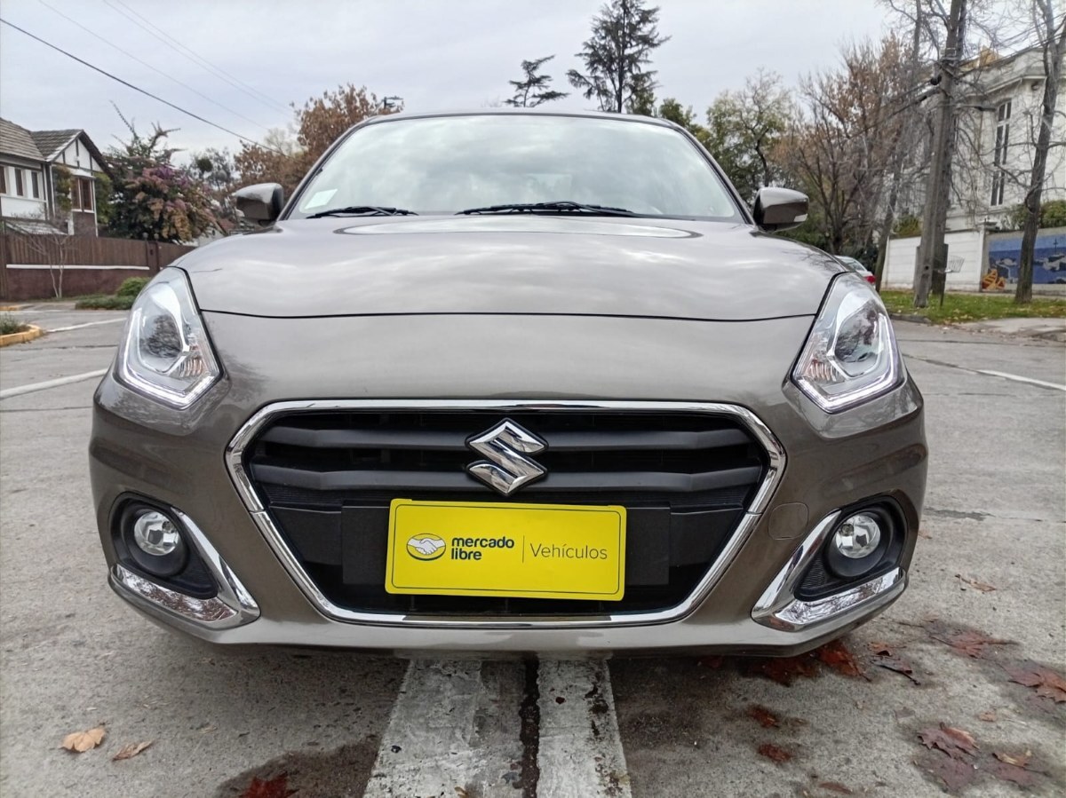 SUZUKI DZIRE GLX 1.2 MT 2023 IMPECABLE SEDAN FULL EQUIPO AUT SOLO 38150 KMS - FULL MOTOR