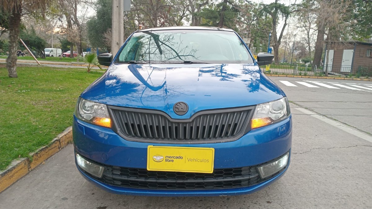 SKODA SPACEBACK TSI STYLE DSG 2017 OPORTUNIDAD HACHTBACK AUTOMATICO - FULL MOTOR