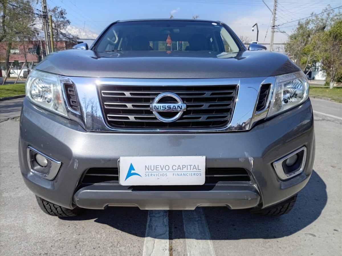 NISSAN NP300 XE DCAB 2.3 4X2 DIESEL 2018 OPORTUNIDAD CAMIONETA DOBLE CABINA UNICO DUEÑO - FULL MOTOR