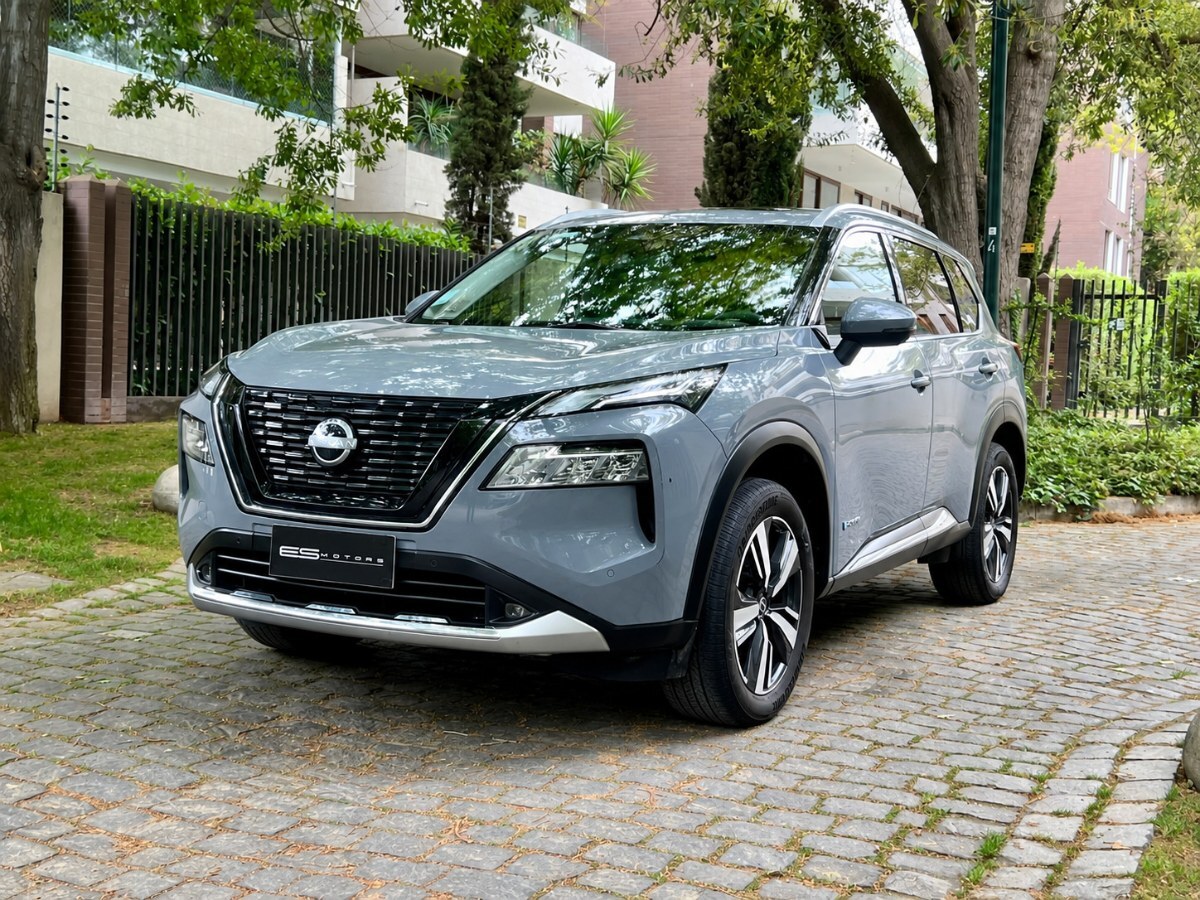 NISSAN X-TRAIL E-POWER 2025 UN DUEÑO MANTENIMIENTO EN LA MARCA - FULL MOTOR
